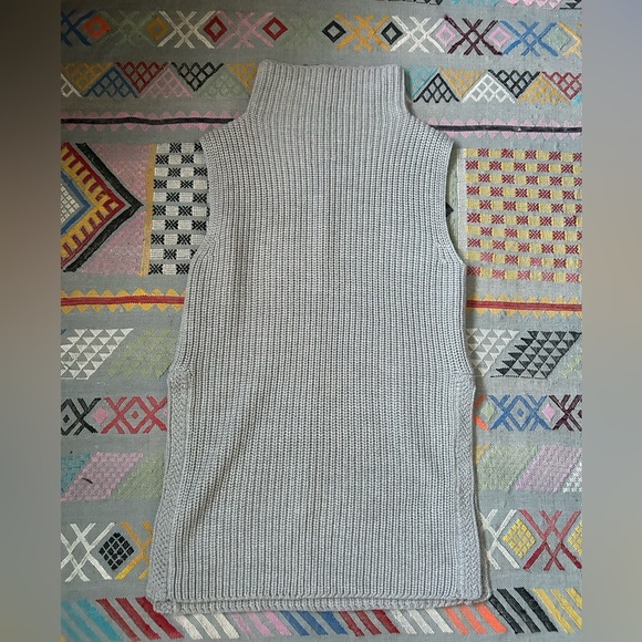 Wilfred side slit merino sweater vest - Medium - Picture 4 of 5